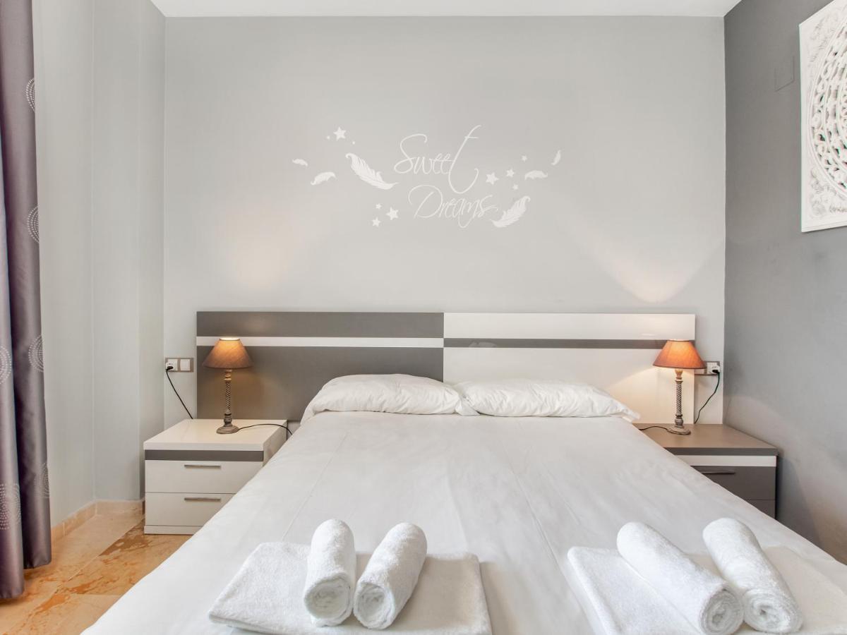 2091- Apt Close From All Amenities マニルバ エクステリア 写真